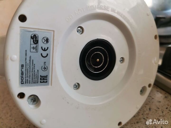 Чайник электрический polaris