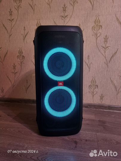 Jbl partybox 300