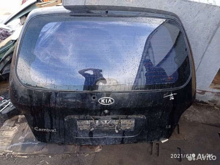 Крышка багажника Kia Carnival 1 2000г