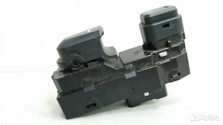Кнопка стеклоподъемника Hyundai Ix35 4Wd LM G4HKD