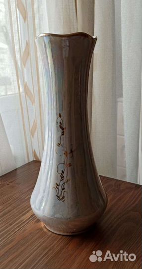 Ваза для цветов с лепниной, 32 см