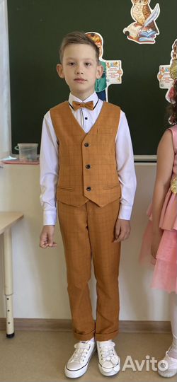 Костюм на мальчика 134