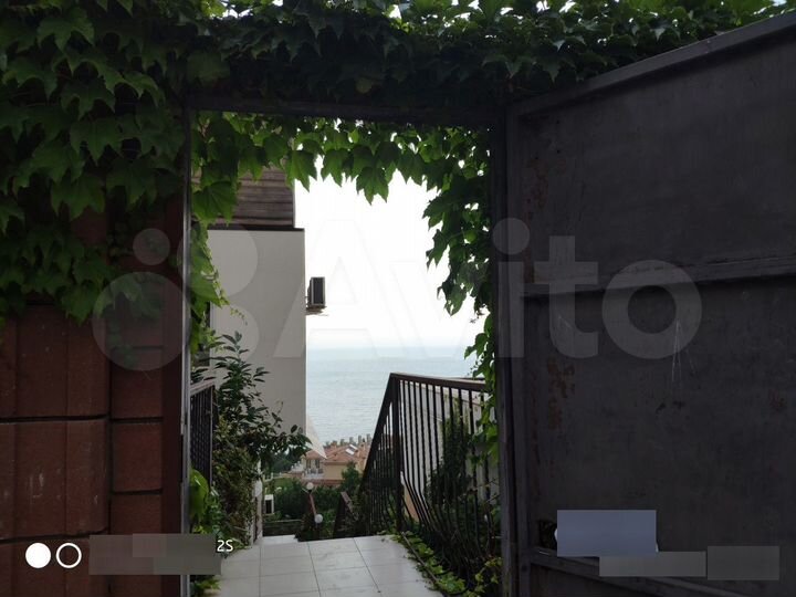 2-к. квартира, 55 м², 1/2 эт.