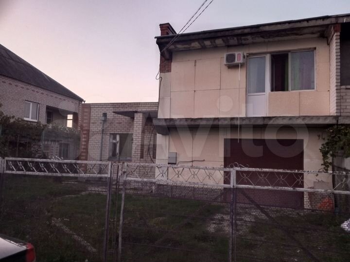 Коттедж 213 м² на участке 7 сот.