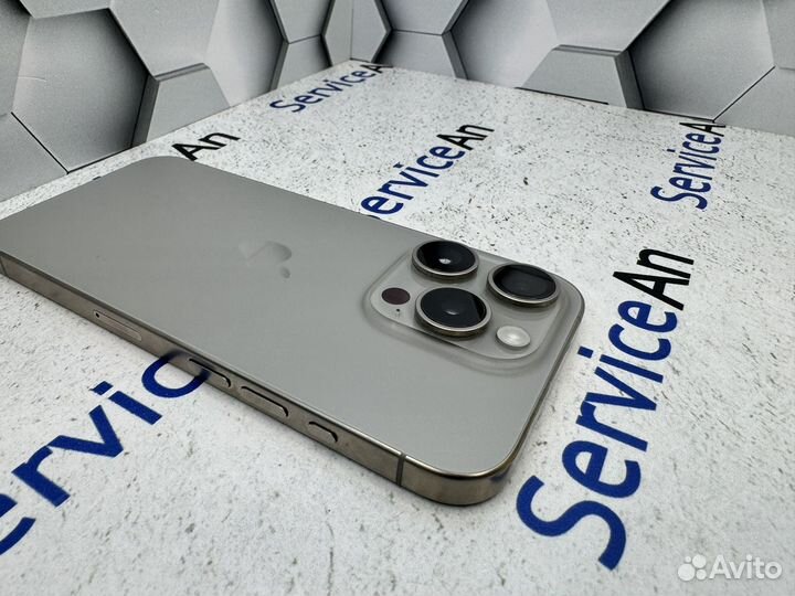 iPhone 15 Pro, 256 ГБ