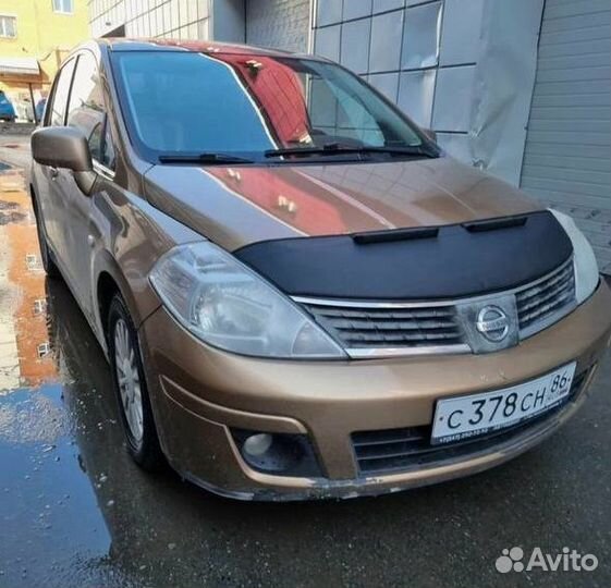 Дефлектор капота Nissan Tiida 2004-2013