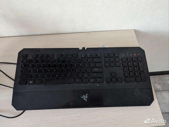 Игровая клавиатура razer