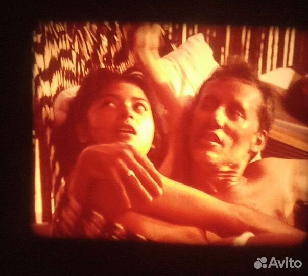 Кинофильм 16 мм пленке. Сальвадор. США