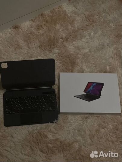 Клавиатура для iPad pro 11