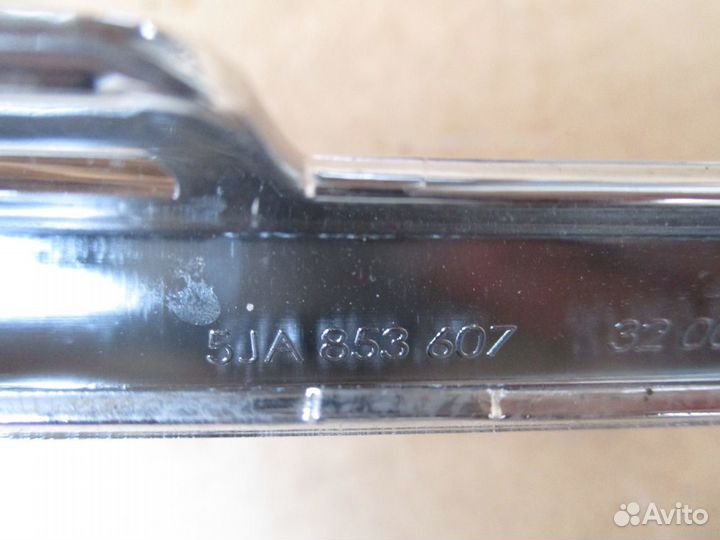 Накладка на решетку радиатора Skoda Rapid