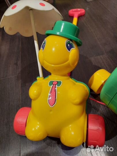 Игрушки- каталки черепаха и кузнечик