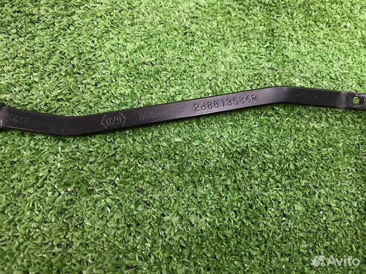 Поводок дворника держатель щетки Renault Logan 2