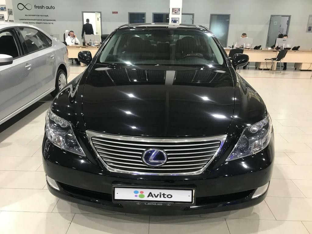 Lexus LS: фото владельца