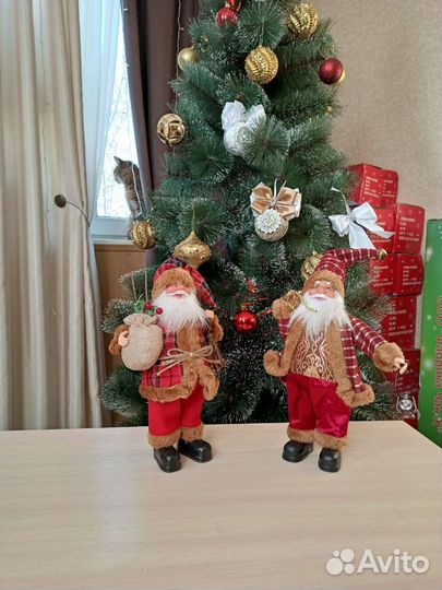 Дед мороз под елку