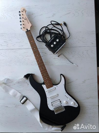 Электрогитара yamaha pacifica 012
