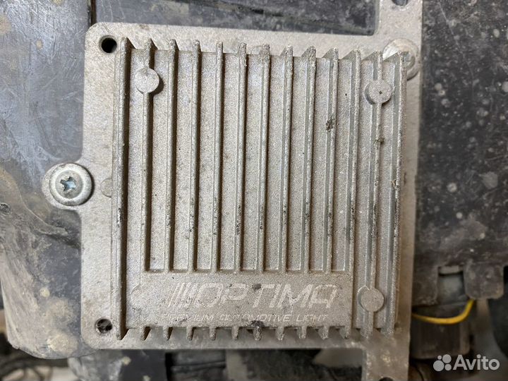 Фары Hyundai Sanda Fe I