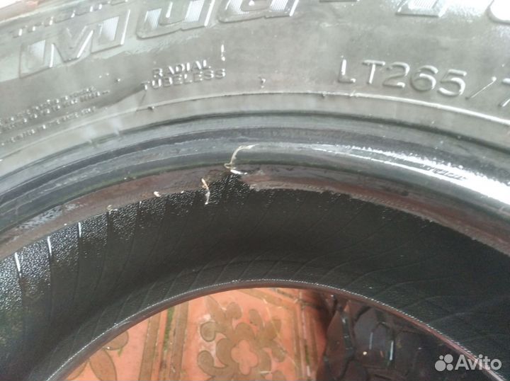 Bfgoodrich Mud-Terrain T/A KM2 265/75 R16