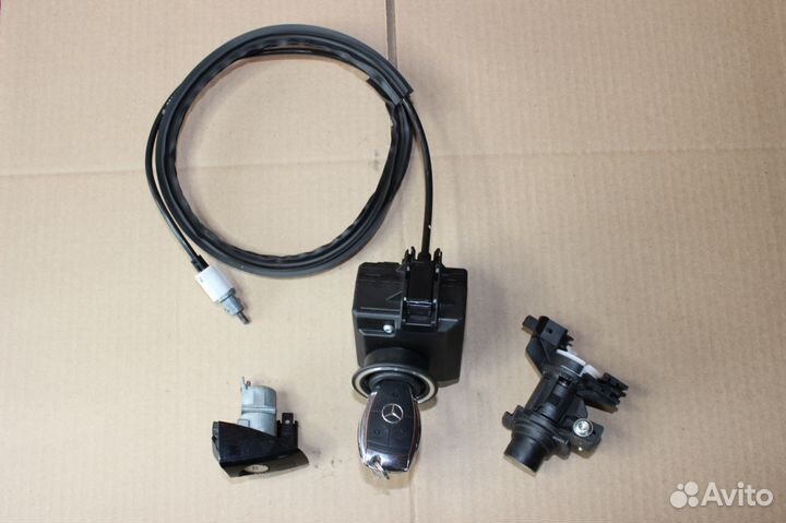 Комплект замков на Mercedes C-Class W204