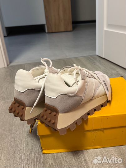 Кроссовки кожаные