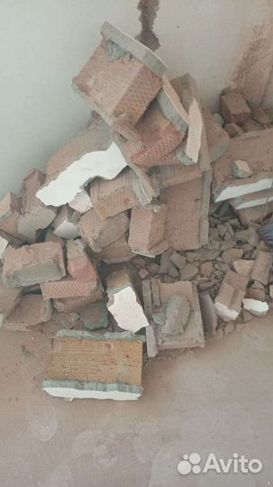 Демонтаж стен, зданий, строений