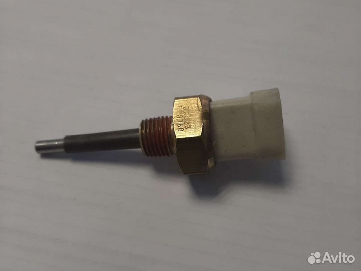 Датчик уровня тосола Detroit Diesel 23520380