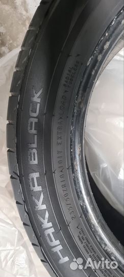 Nokian Tyres Hakka Black 235/50 R18