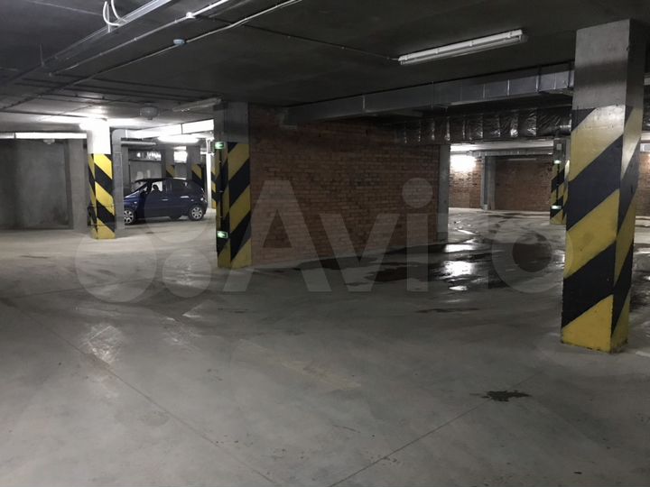 Машиноместо, 17 м²