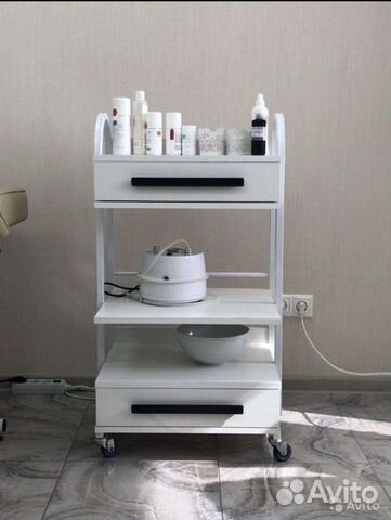 Косметологический столик