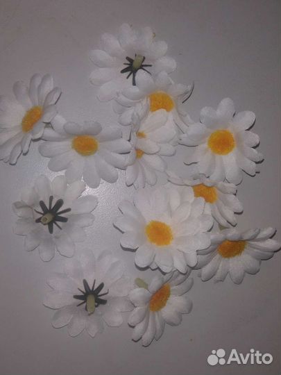 Искусственный цветок ромашка