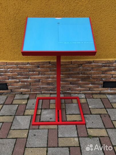 Пюпитр из металла, подставка под меню