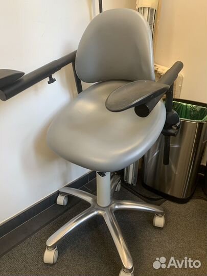 Стул стоматолога