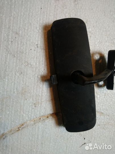 Зеркало заднего вида салонное