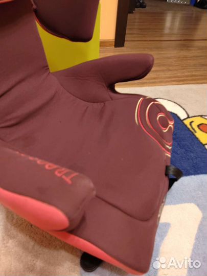 Автомобильное кресло