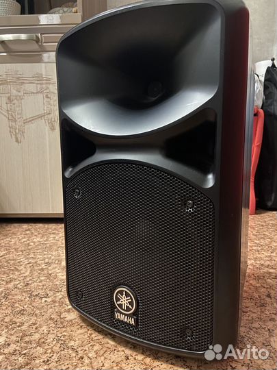 Студийная колонка