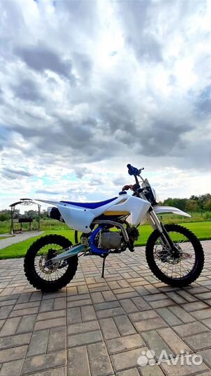 Продам питбайк Motoland TCX125