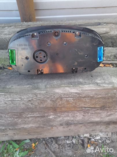 Щиток приборов