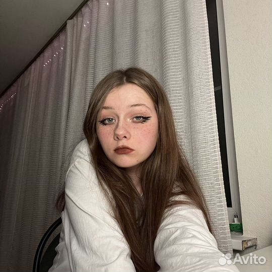 Бариста в кофейню студентам