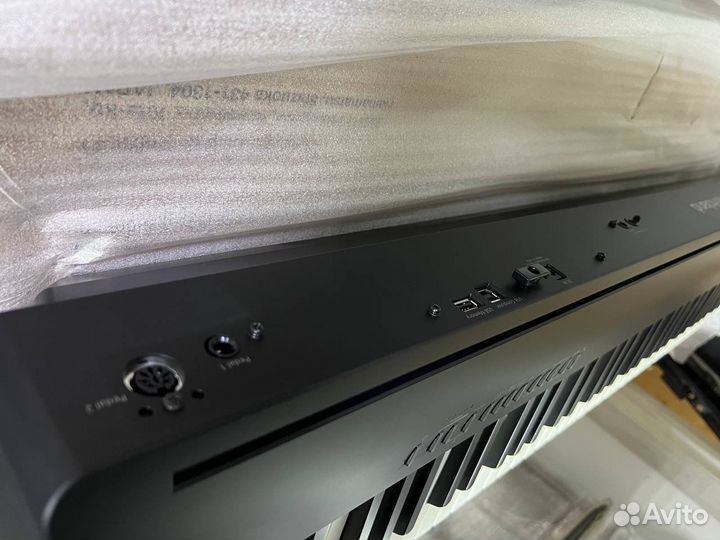 Цифровое пианино Roland FP30X-BK черное