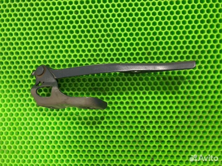 Петля капота правая Acura Mdx YD2 J37A1 2008