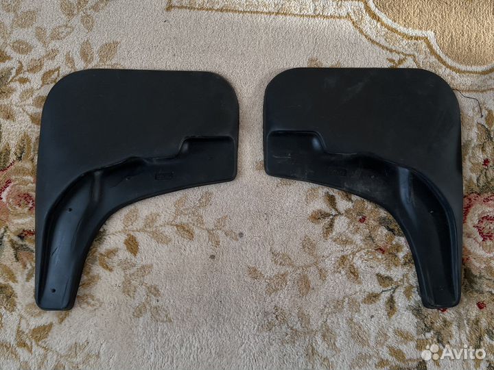 Брызговики volkswagen touareg 2010