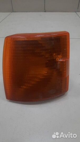 Указатель поворота левый желтый