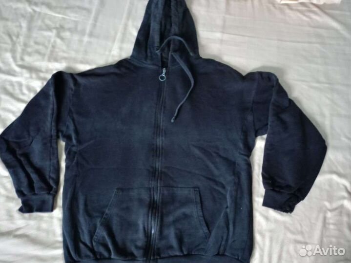 Черная кофта на молнии