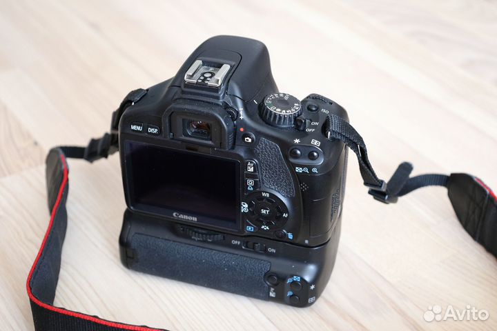 Canon EOS 550D + BG-E8