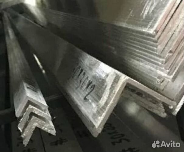 Алюминиевый уголок ад31Т1 30мм