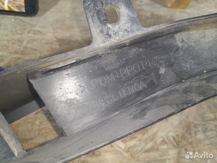 Брызговик задний левый Nissan Patrol Y62 (10-14)