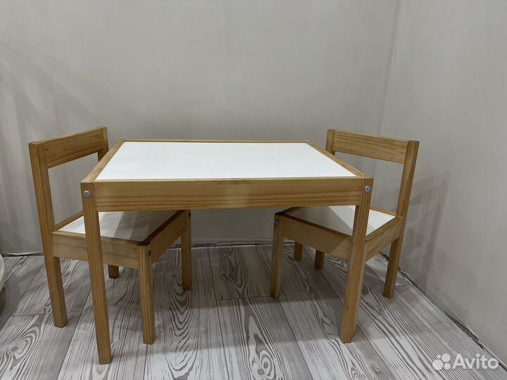 Детский стол и стул