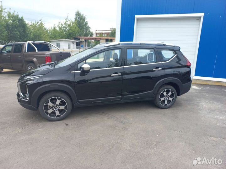 Mitsubishi Xpander Cross, 2022