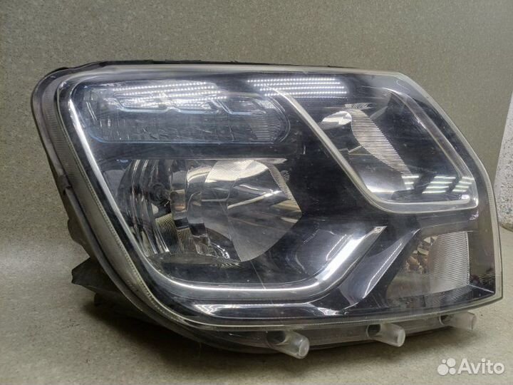 Фара передняя правая Renault Duster 1.6 K4M842 MT