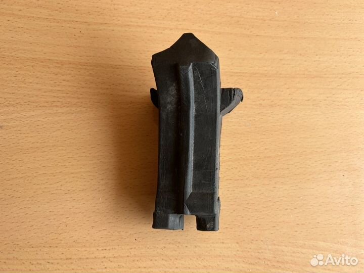 Уплотнитель крыла Volkswagen Tiguan II