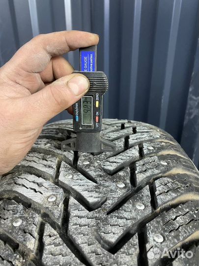 Nokian Tyres Hakkapeliitta 8 SUV 235/55 R19 105T